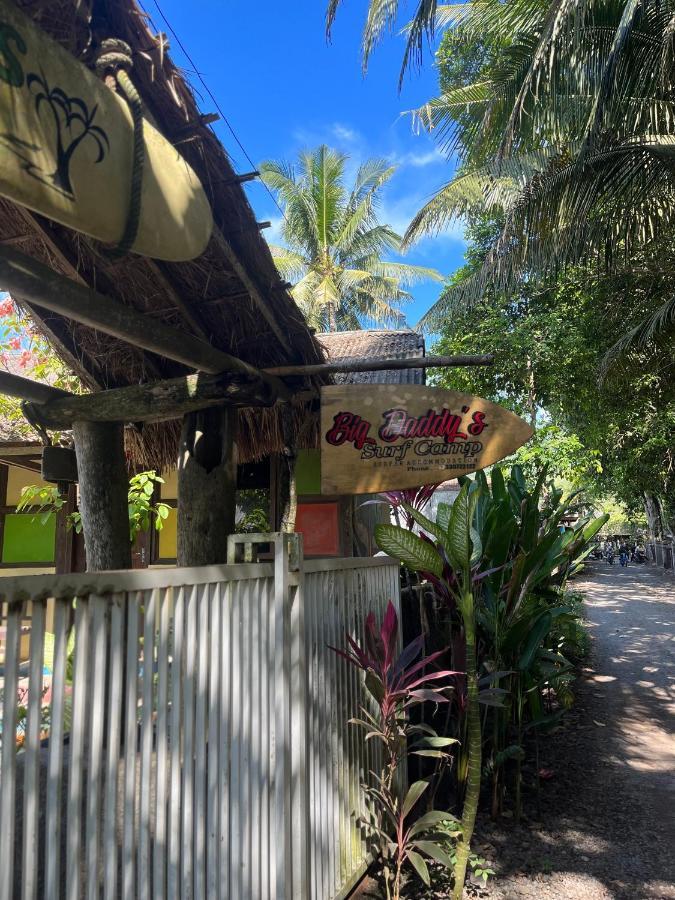 Ferienwohnung Big Daddy'S Surfcamp Pasanggaran Exterior foto