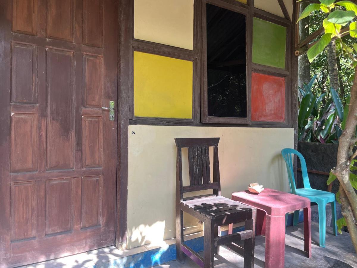 Ferienwohnung Big Daddy'S Surfcamp Pasanggaran Exterior foto